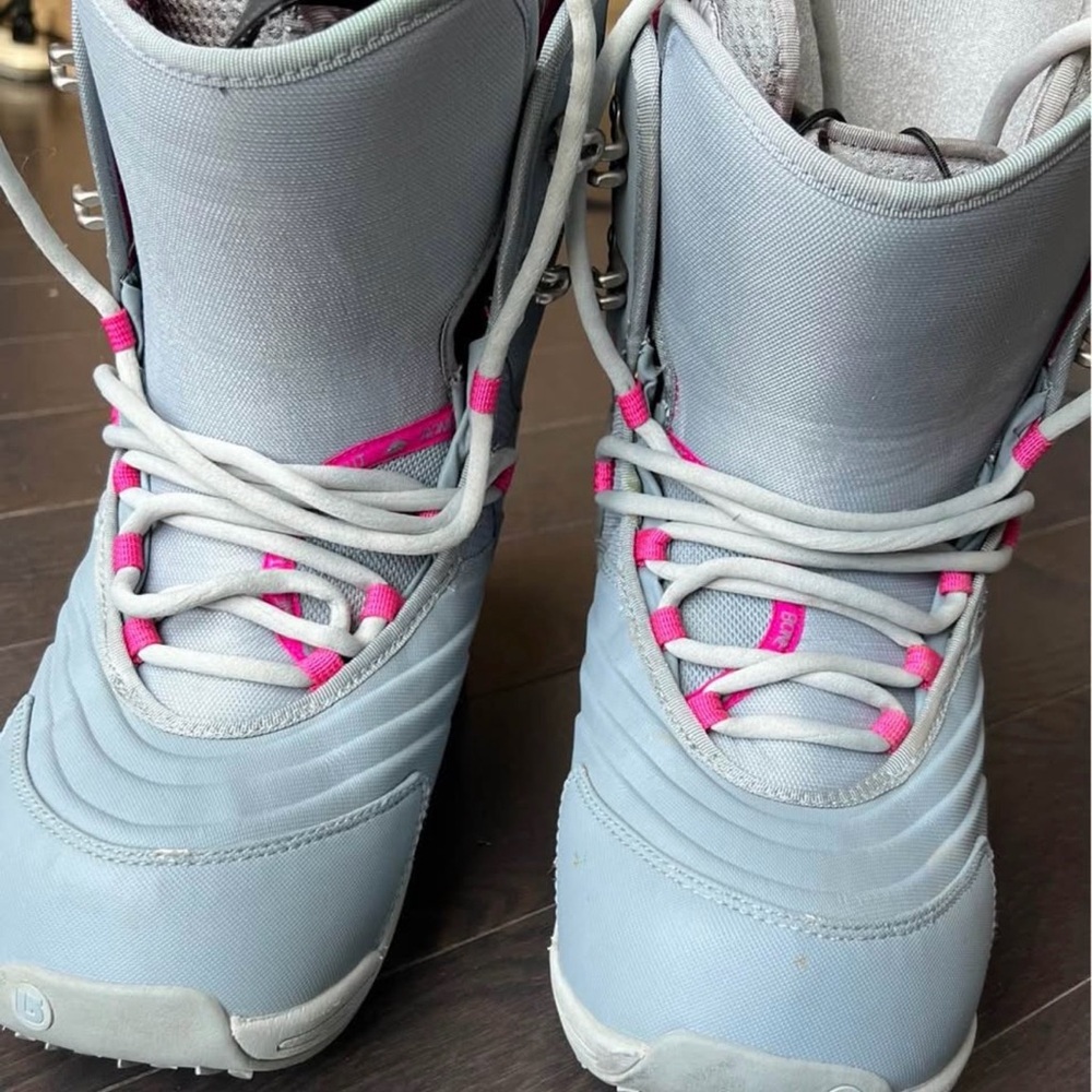 BURTON SAPPHIRE SNOWBOARD BOOTS WOMEN